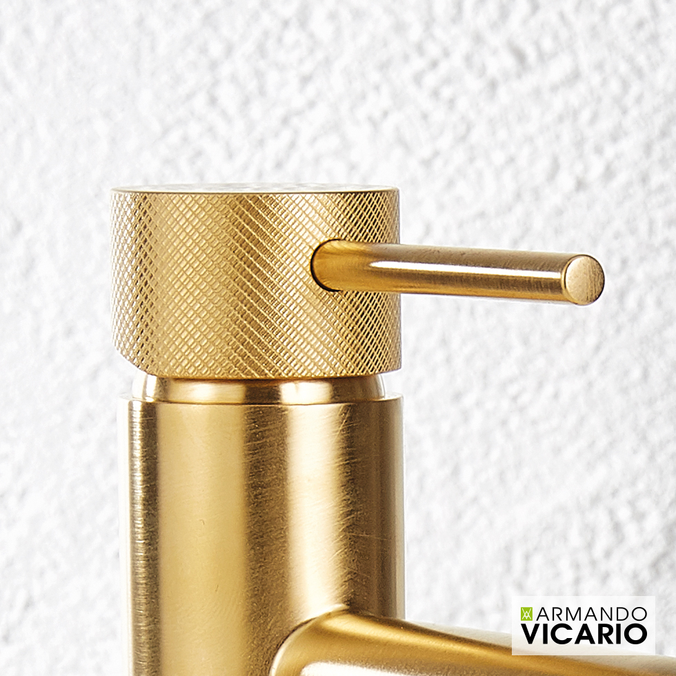 Μπαταρία Νιπτήρα με Βαλβίδα Clic-Clac Industrial Vicario Brushed Gold