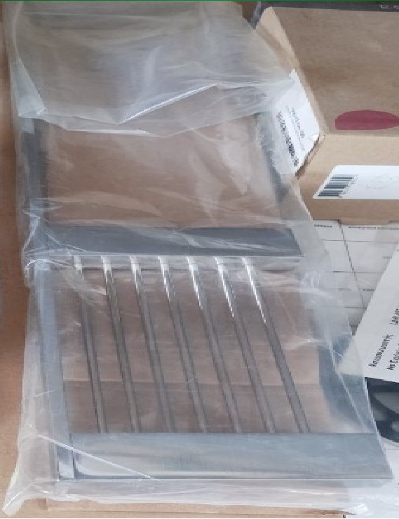 Επιτοιχη σαπουνοθήκη-σπογγοθήκη με κρυστάλλινη εταζέρα